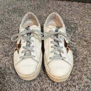 Golden Goose Sneakers